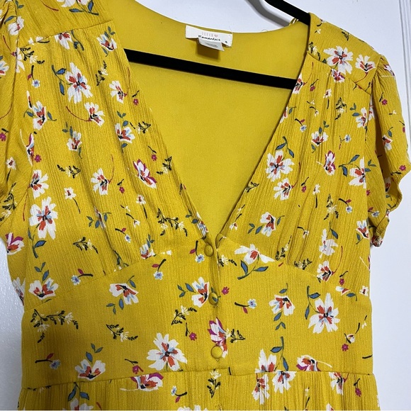 Midi Yellow Buttondown Floral Dress - Picture 5 of 6